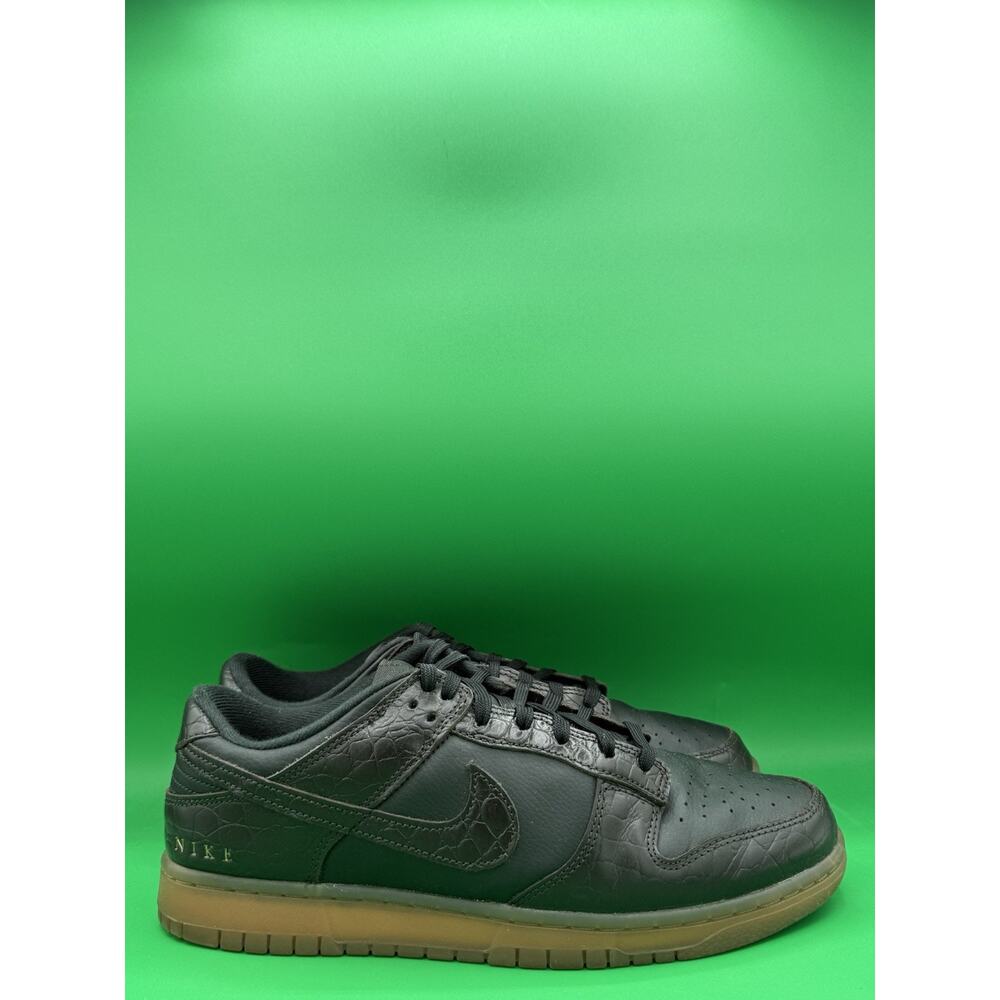 Nike Dunk Low “Velvet Brown Black” Size 11 OG Box (DV1024-010)